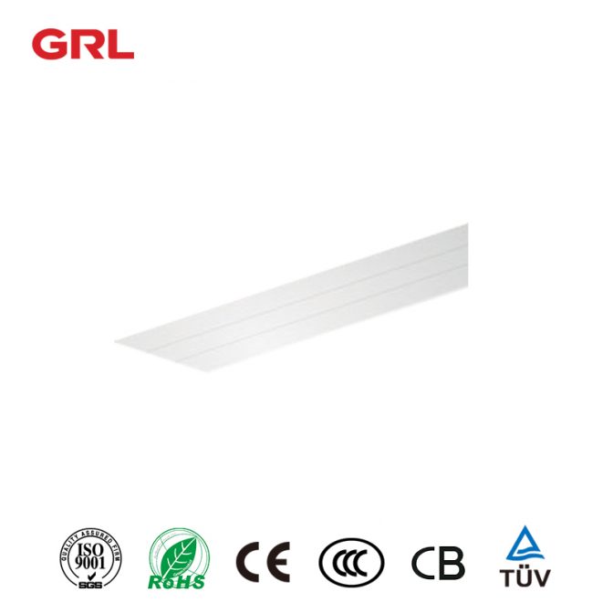 نظام Busbar الصناعي ، غطاء الفضاء ، 3P