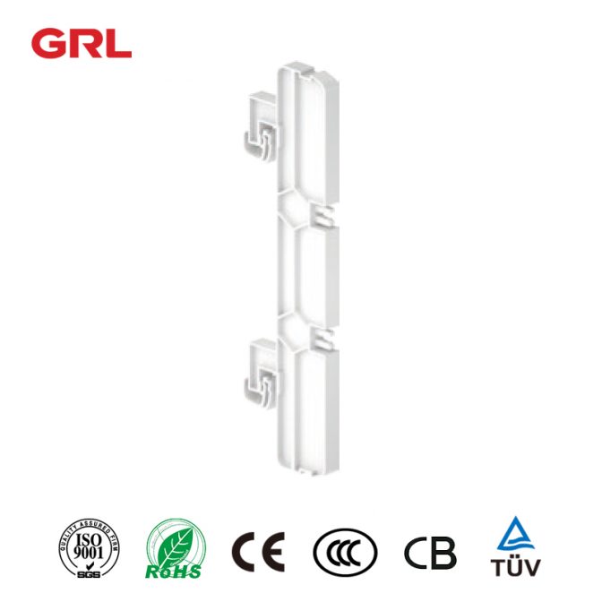 Busbar ، في نظام الطاقة الكهربائية ، غطاء الفضاء ، 3P